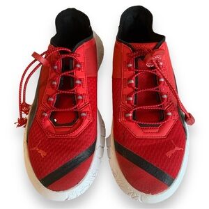 PUMA REPLICAT X PIRELLI SNEAKER.  MEN’S SIZE 6C